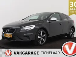 Zwart Gebruikt 2017 Volvo V40 Business Edition Stationwagen | € 13.699 (Eerlijke prijs)