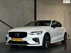 Wit Gebruikt 2020 Volvo S60 R-Design Sedan | € 32.990 (Eerlijke prijs)