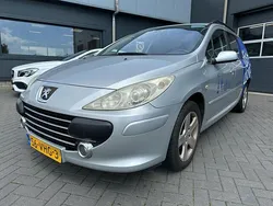 Grijs, andere lak Gebruikt 2007 Peugeot 307 Stationwagen | € 650 (Eerlijke prijs)