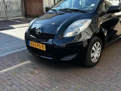 Gebruikt 2010 Toyota Yaris Sedan | € 2.900 (Eerlijke prijs)