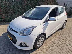 Wit Gebruikt 2014 Hyundai i10 Hatchback | € 5.375 (Iets duurder)