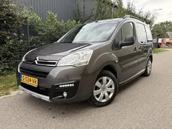 Grijs Gebruikt 2017 Citroën Berlingo XTR MPV | € 8.499 (Super prijs)