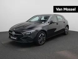 Zwart Gebruikt 2023 Mercedes A250 Luxury Hatchback | € 32.445 (Goede deal)