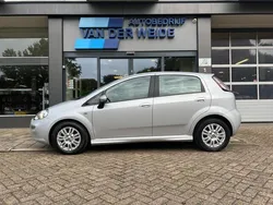 Grijs Gebruikt 2014 Fiat Punto Street Hatchback | € 6.250 (Eerlijke prijs)