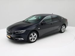 Blauw Gebruikt 2020 Opel Insignia Innovation Hatchback | € 20.850 (Eerlijke prijs)