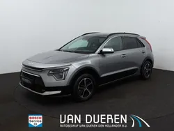 Grijs Gebruikt 2022 Kia Niro Spirit SUV | € 32.950 (Eerlijke prijs)