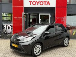 Zwart Gebruikt 2024 Toyota Aygo X X-play SUV | € 16.890