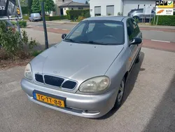 Grijs Gebruikt 1998 Chevrolet Lanos SX | € 999