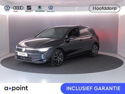 Zwart Gebruikt 2024 VW Golf VIII Edition Hatchback | € 32.949 (Eerlijke prijs)