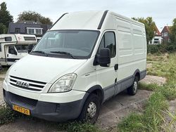 Wit Gebruikt 2012 Iveco Daily Hatchback | € 4.000