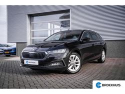 Zwart Gebruikt 2022 Skoda Octavia Business Line Stationwagen | € 21.395 (Duur)