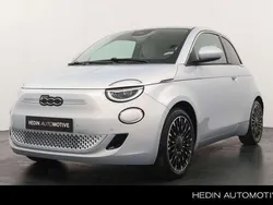 Blauw, metallic lak Nieuw 2025 Fiat 500e La Prima Hatchback | € 38.190