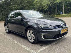 Gebruikt 2015 VW Golf VII GTE Sedan | € 12.500 (Eerlijke prijs)