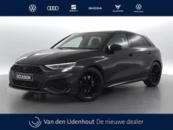 Zwart, metallic lak Gebruikt 2023 Audi A3 Sportback Design Hatchback | € 30.550 (Eerlijke prijs)