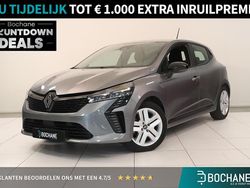Grijs Gebruikt 2023 Renault Clio V Evolution Hatchback | € 22.495 (Eerlijke prijs)