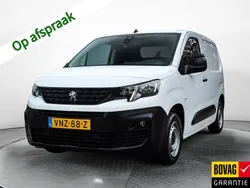 Wit Gebruikt 2022 Peugeot Partner Premium MPV | € 10.900 (Goede deal)
