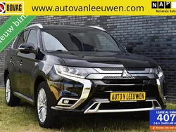 Zwart Gebruikt 2020 Mitsubishi Outlander P-HEV Edition SUV | € 26.420 (Eerlijke prijs)