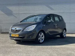 Grijs, metallic lak Gebruikt 2010 Opel Meriva Edition MPV | € 4.250 (Eerlijke prijs)