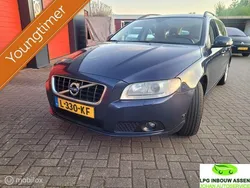Blauw Gebruikt 2010 Volvo V70 Momentum Stationwagen | € 99.999