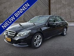 Zwart Gebruikt 2013 Mercedes E200 Ambition Sedan | € 15.950 (Goede deal)