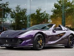 Paars Gebruikt 2023 Ferrari 812 Cabriolet | € 599.888