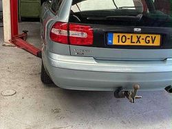 Blauw Gebruikt 2003 Volvo V40 Stationwagen | € 750 (Goede deal)