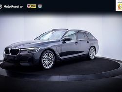 Grijs Gebruikt 2021 BMW 530e Executive Stationwagen | € 30.950 (Goede deal)