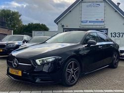 Zwart Gebruikt 2022 Mercedes A180 AMG Sedan | € 26.899 (Eerlijke prijs)