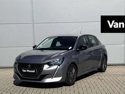 Grijs Gebruikt 2022 Peugeot 208 Active Hatchback | € 17.740 (Iets duurder)
