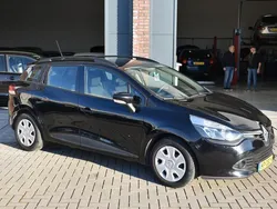 Zwart Gebruikt 2015 Renault Clio GrandTour Expression Stationwagen | € 5.450 (Goede deal)