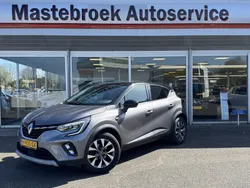 Grijs Gebruikt 2020 Renault Captur Intens SUV | € 15.945 (Iets duurder)