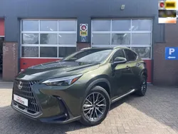 Groen Gebruikt 2024 Lexus NX450h+ Luxury Line SUV | € 59.000 (Eerlijke prijs)