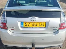 Zilver Gebruikt 2006 Toyota Prius Hatchback | € 3.500 (Eerlijke prijs)
