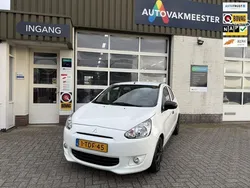 Wit Gebruikt 2014 Mitsubishi Space Star Inform Hatchback | € 5.950 (Iets duurder)