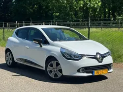 Wit Gebruikt 2016 Renault Clio IV Night&Day Hatchback | € 5.450 (Goede deal)