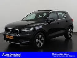 Zwart Gebruikt 2022 Volvo XC40 Inscription SUV | € 31.945 (Eerlijke prijs)