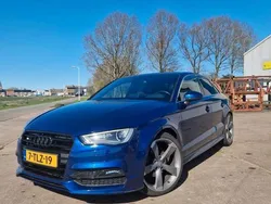 Blauw Gebruikt 2014 Audi A3 Sedan | € 15.000 (Duur)