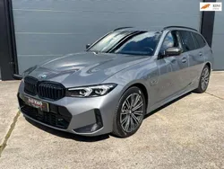 Grijs Gebruikt 2023 BMW 320e Stationwagen | € 37.499 (Eerlijke prijs)