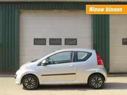 Grijs Gebruikt 2005 Peugeot 107 Hatchback | € 1.500 (Eerlijke prijs)