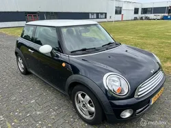 Zwart Gebruikt 2008 Mini Cooper Hatchback | € 1.949 (Goede deal)