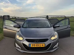 Grijs Gebruikt 2011 Hyundai i40 Edition Stationwagen | € 5.500 (Goede deal)