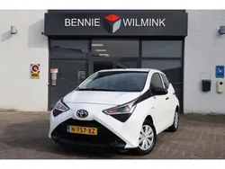 Wit Gebruikt 2022 Toyota Aygo Hatchback | € 12.350 (Super prijs)
