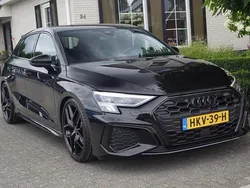 Zwart Gebruikt 2022 Audi A3 Sportback S-Line Hatchback | € 32.950 (Goede deal)