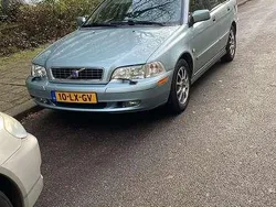 Blauw Gebruikt 2003 Volvo V40 Stationwagen | € 800 (Eerlijke prijs)