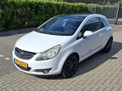 Wit Gebruikt 2010 Opel Corsa Edition Hatchback | € 3.250 (Goede deal)