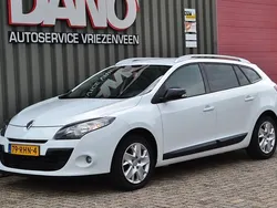 Wit Gebruikt 2011 Renault Mégane GrandTour Stationwagen | € 2.495 (Eerlijke prijs)