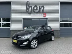 Zwart Gebruikt 2013 Hyundai i20 Hatchback | € 6.450 (Eerlijke prijs)