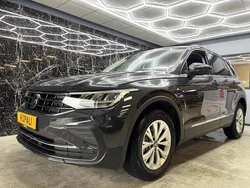 Grijs Gebruikt 2022 VW Tiguan Business+ SUV | € 36.950 (Goede deal)