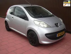 Grijs Gebruikt 2006 Peugeot 107 Hatchback | € 1.250 (Goede deal)