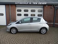 Grijs Gebruikt 2013 Toyota Yaris Hatchback | € 7.750 (Eerlijke prijs)